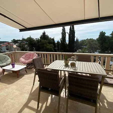 Beach With Heated Pool - Top Sumartin