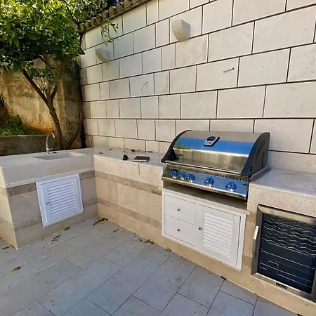 Beach With Heated Pool - Top Daire